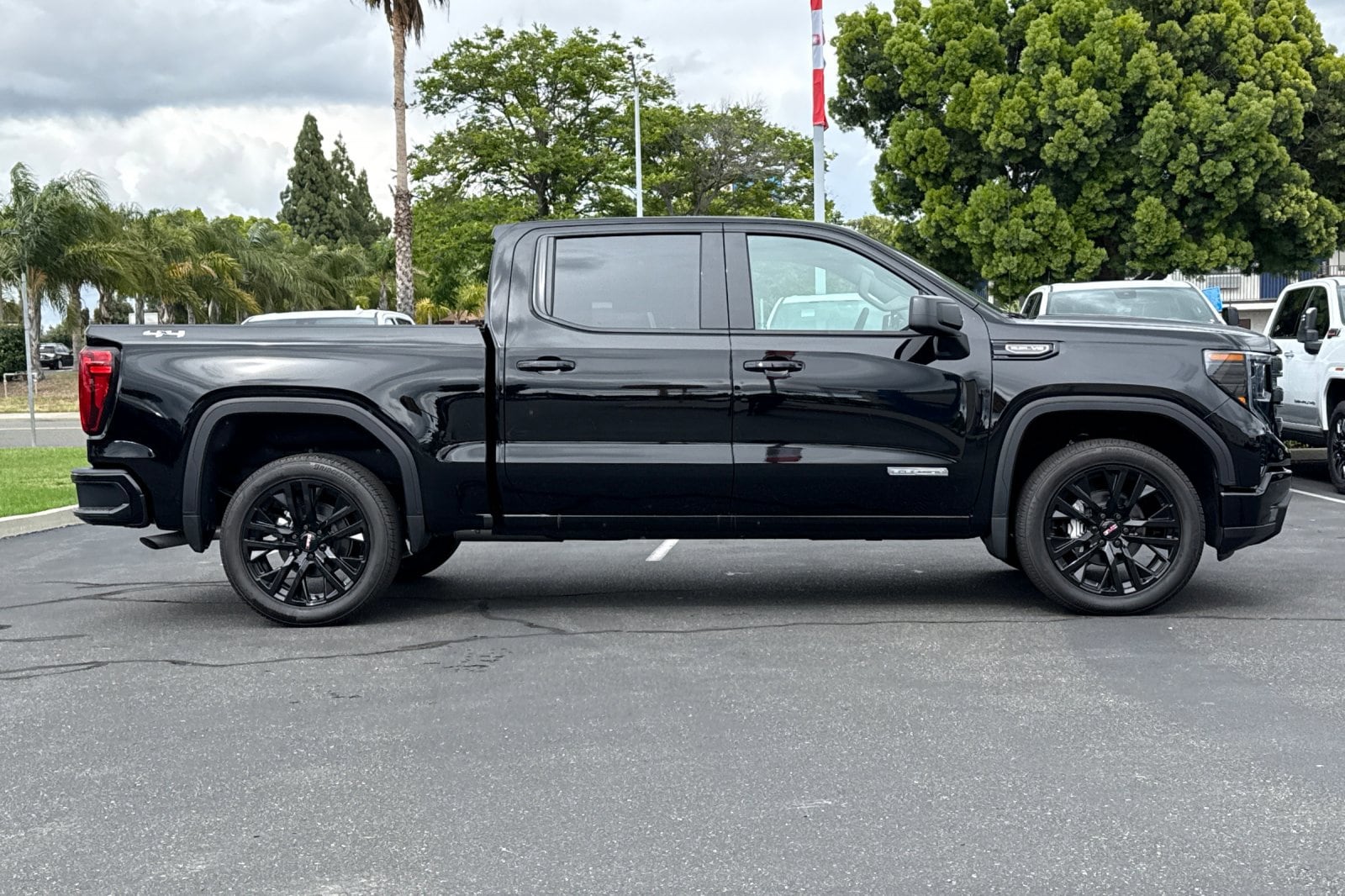 2026 GMC Sierra 1500 Elevation photo 2