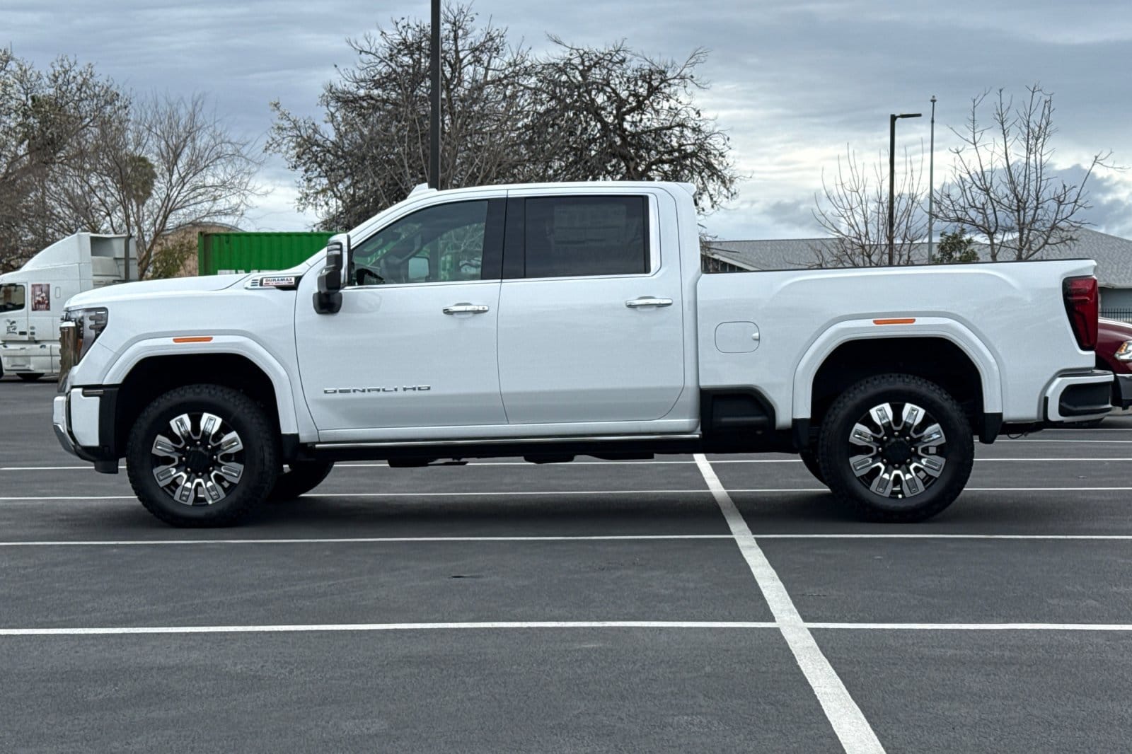 2026 GMC Sierra 2500 HD Denali photo 3