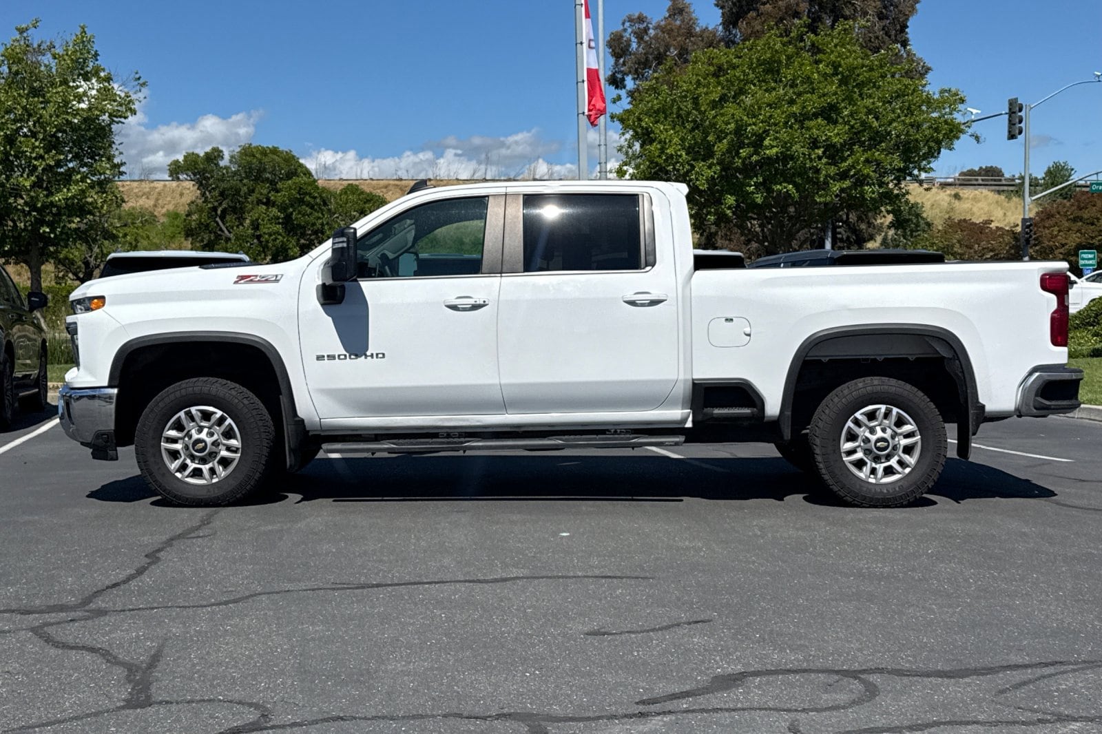 2024 Chevrolet Silverado 2500 HD LT photo 3