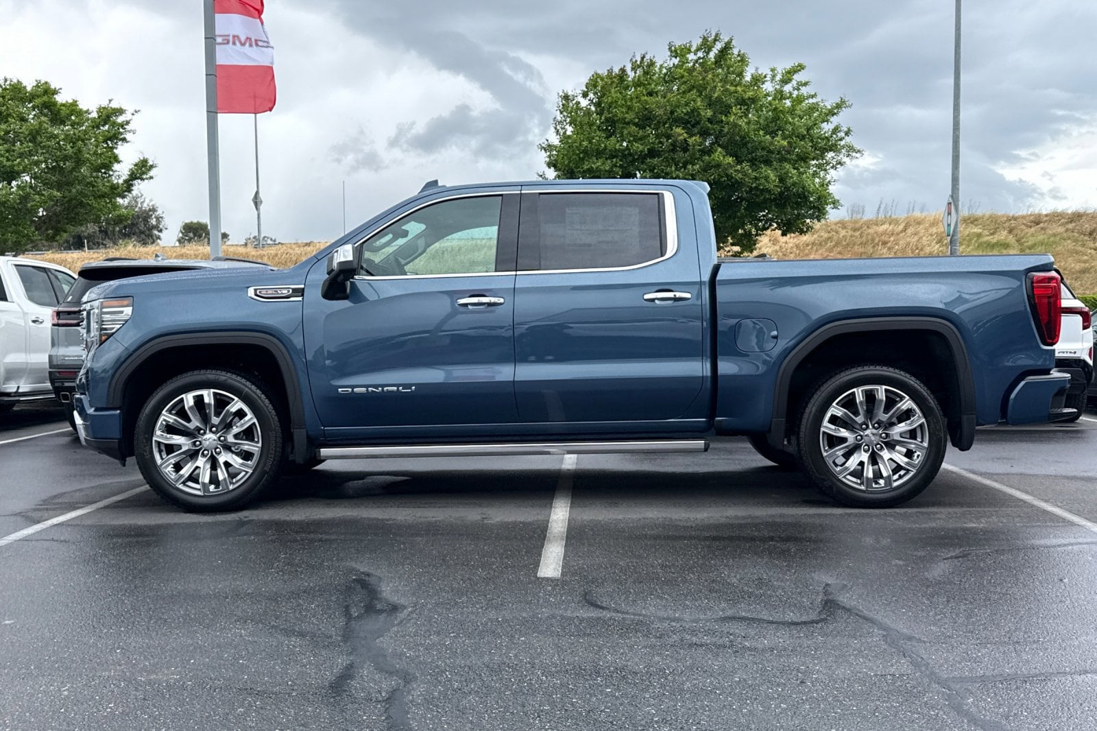 2026 GMC Sierra 1500 Denali photo 3