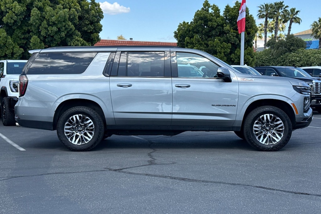 Used 2025 Chevrolet Suburban Z71 SUV