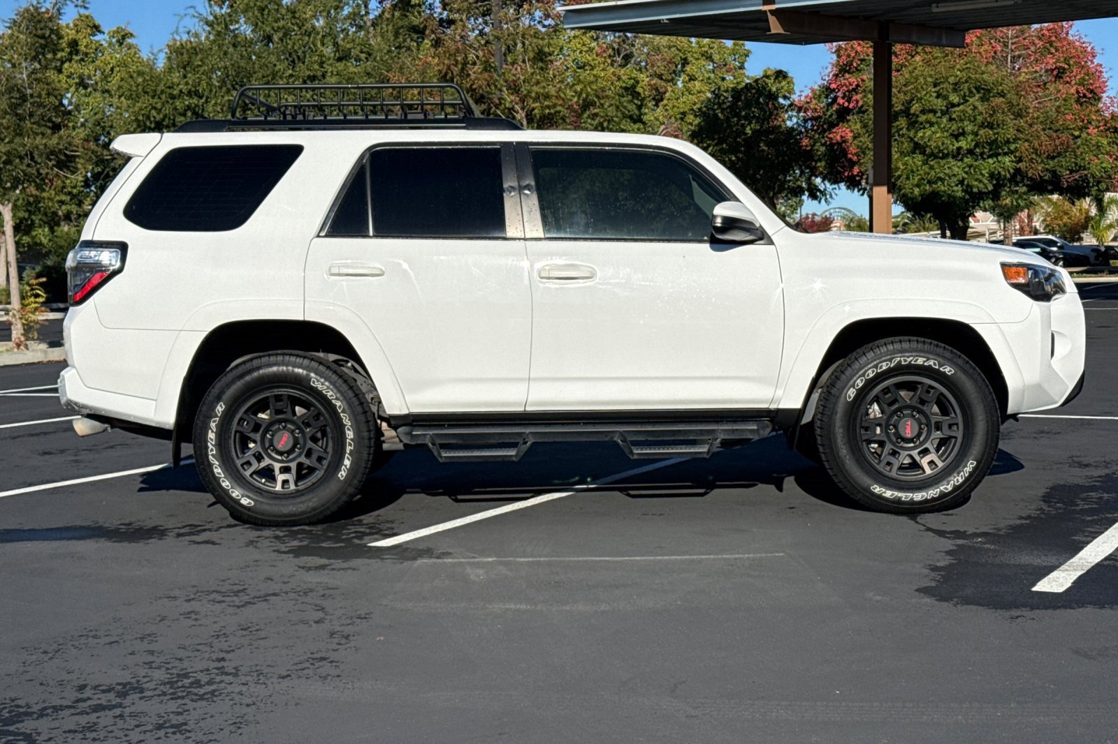2021 Toyota 4Runner SR5 photo 3