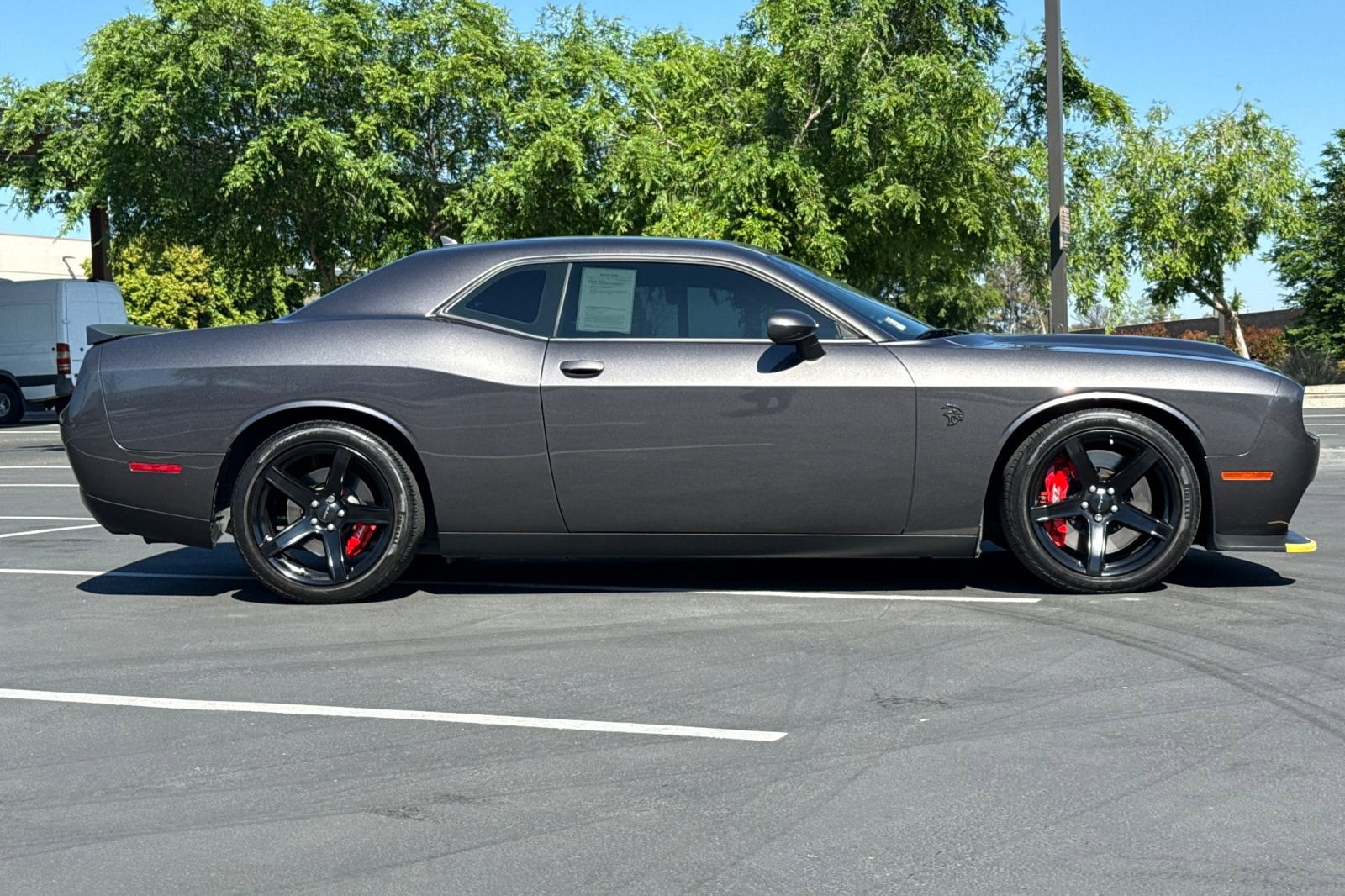 2022 Dodge Challenger SRT Hellcat photo 2