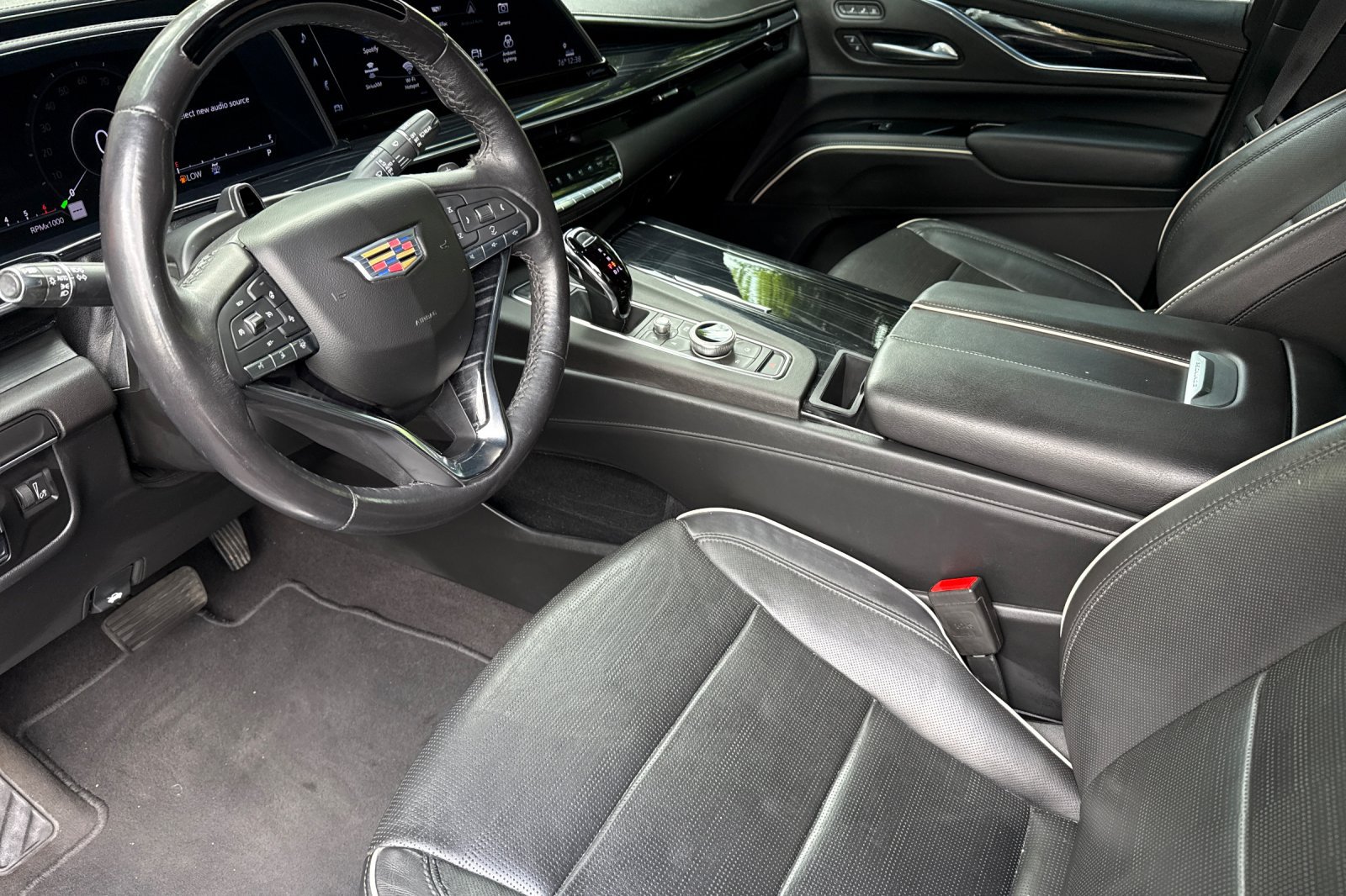 2024 Cadillac Escalade Sport - Photo 11