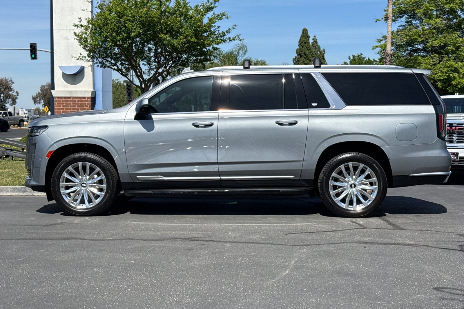 2023 CADILLAC Escalade ESV Premium Luxury photo 3