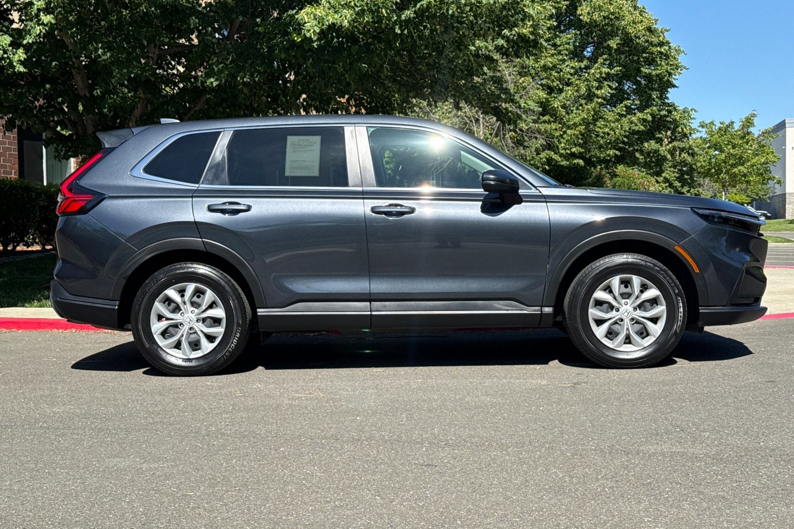 2025 Honda CR-V LX photo 2
