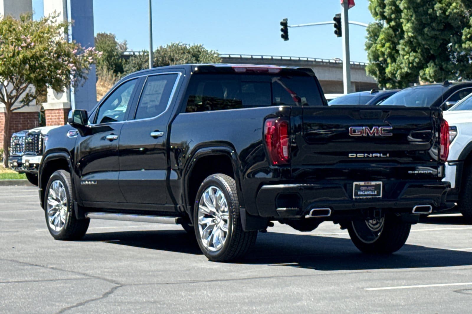 2026 GMC Sierra 1500 Denali - Photo 7