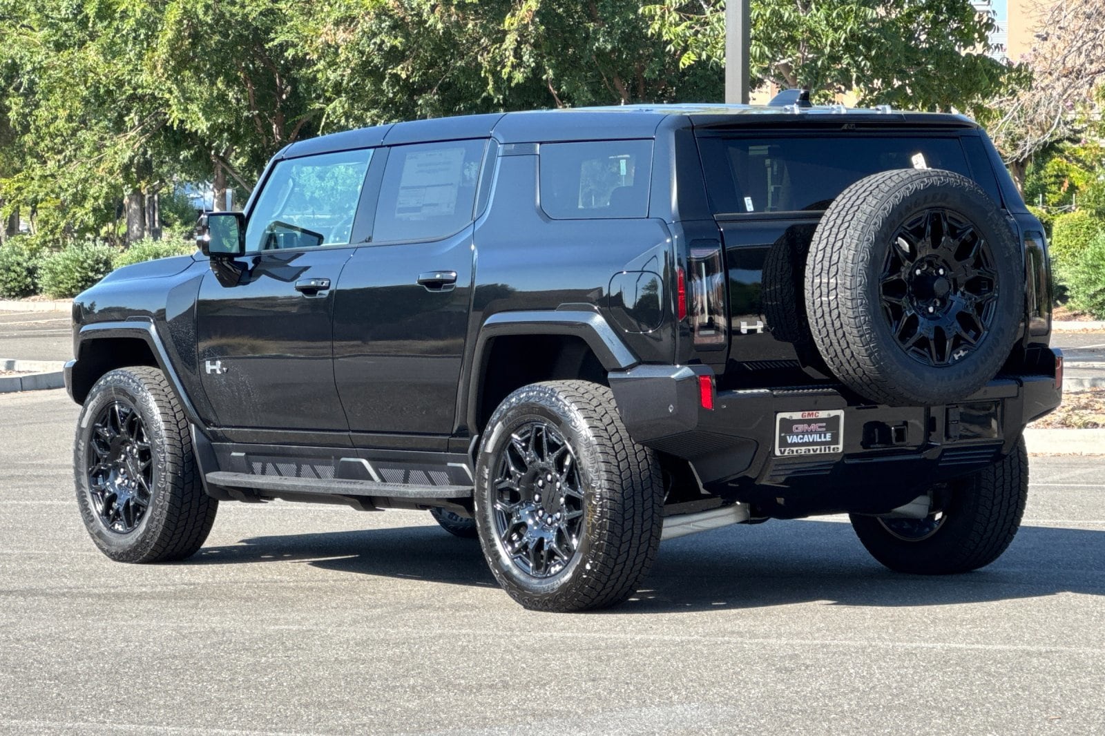 2026 GMC HUMMER EV SUV 2X photo 6