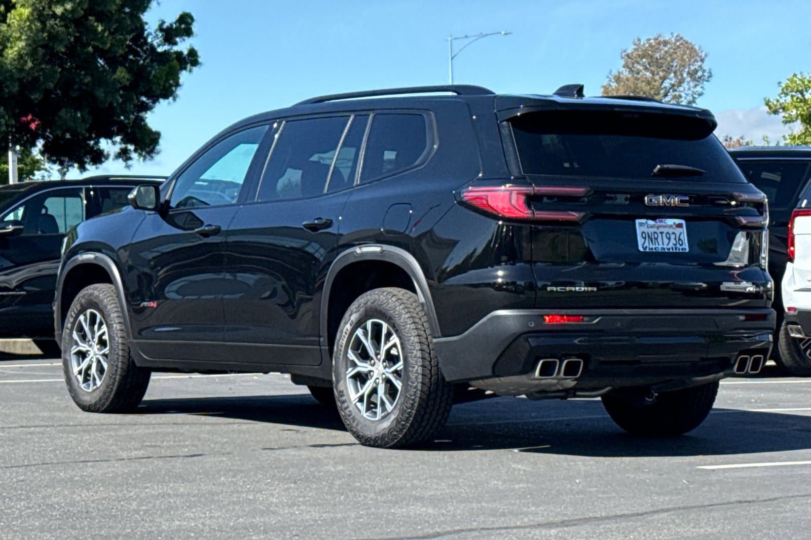 2026 GMC Acadia AT4 photo 6