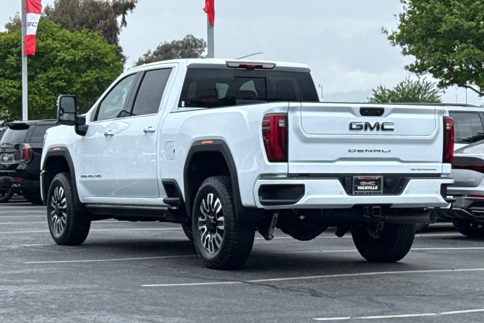 2026 GMC Sierra 2500 HD Denali Ultimate photo 6