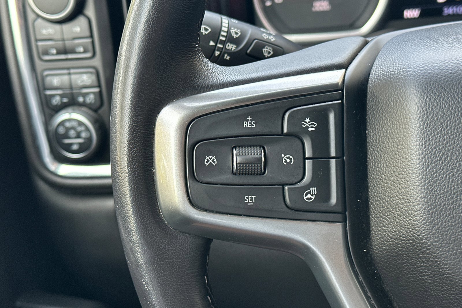 2022 Chevrolet Silverado 2500HD LTZ - Photo 29