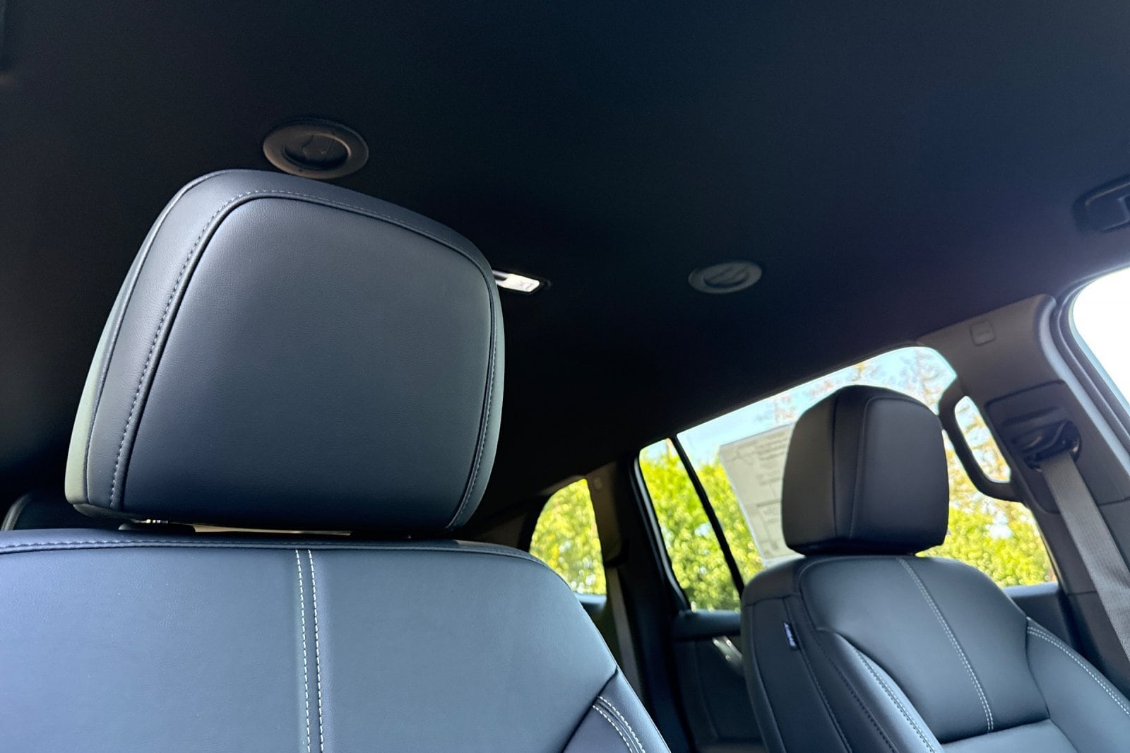 2027 GMC Acadia Elevation - Photo 18