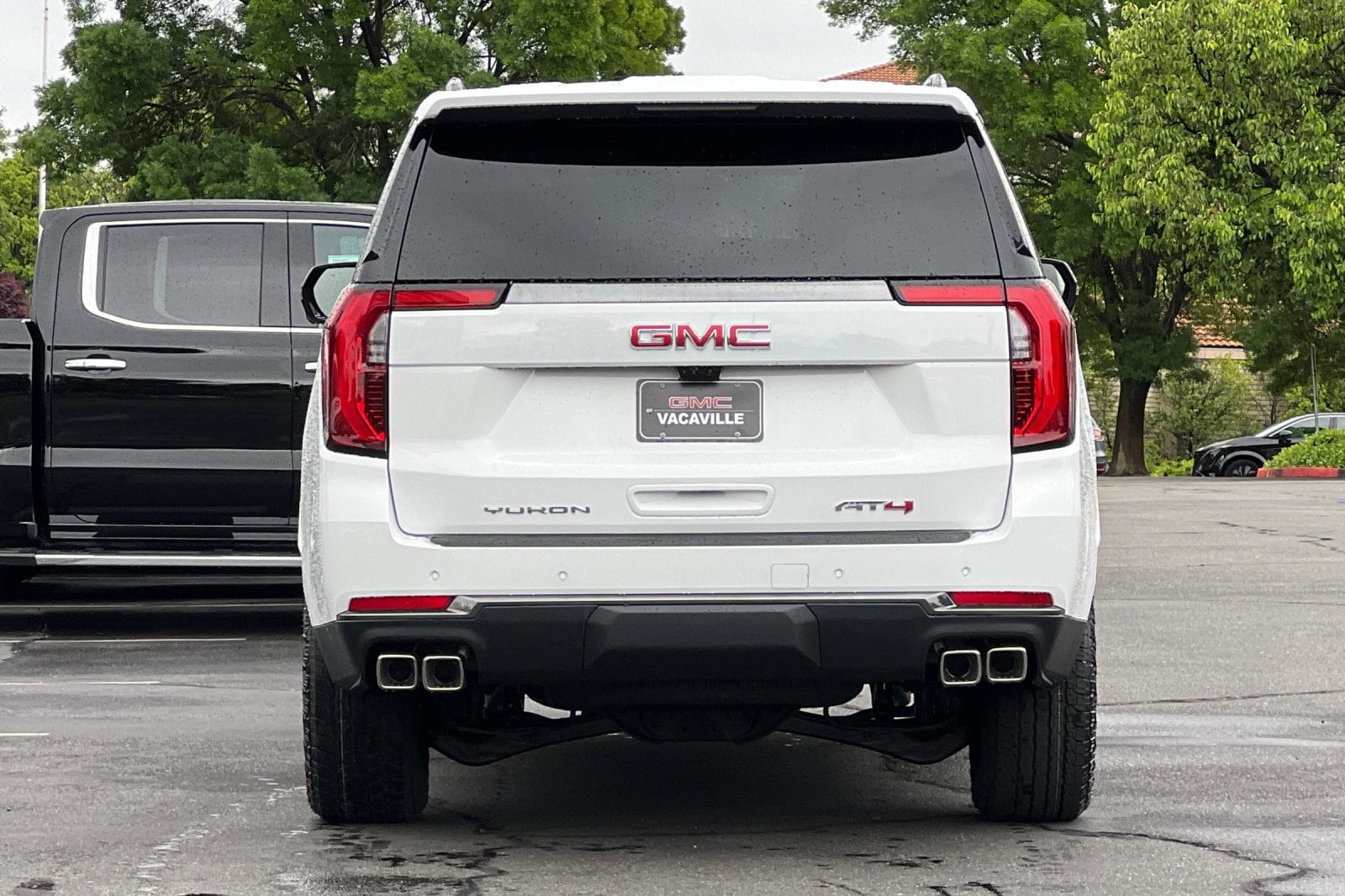 2026 GMC Yukon AT4 photo 5