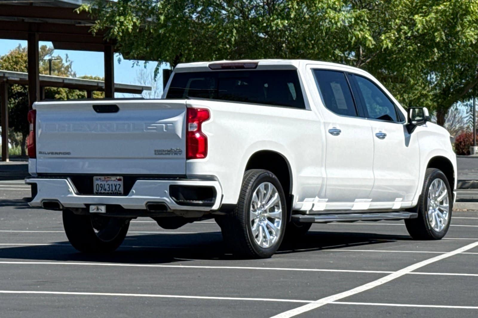 2019 Chevrolet Silverado 1500 High Country photo 4