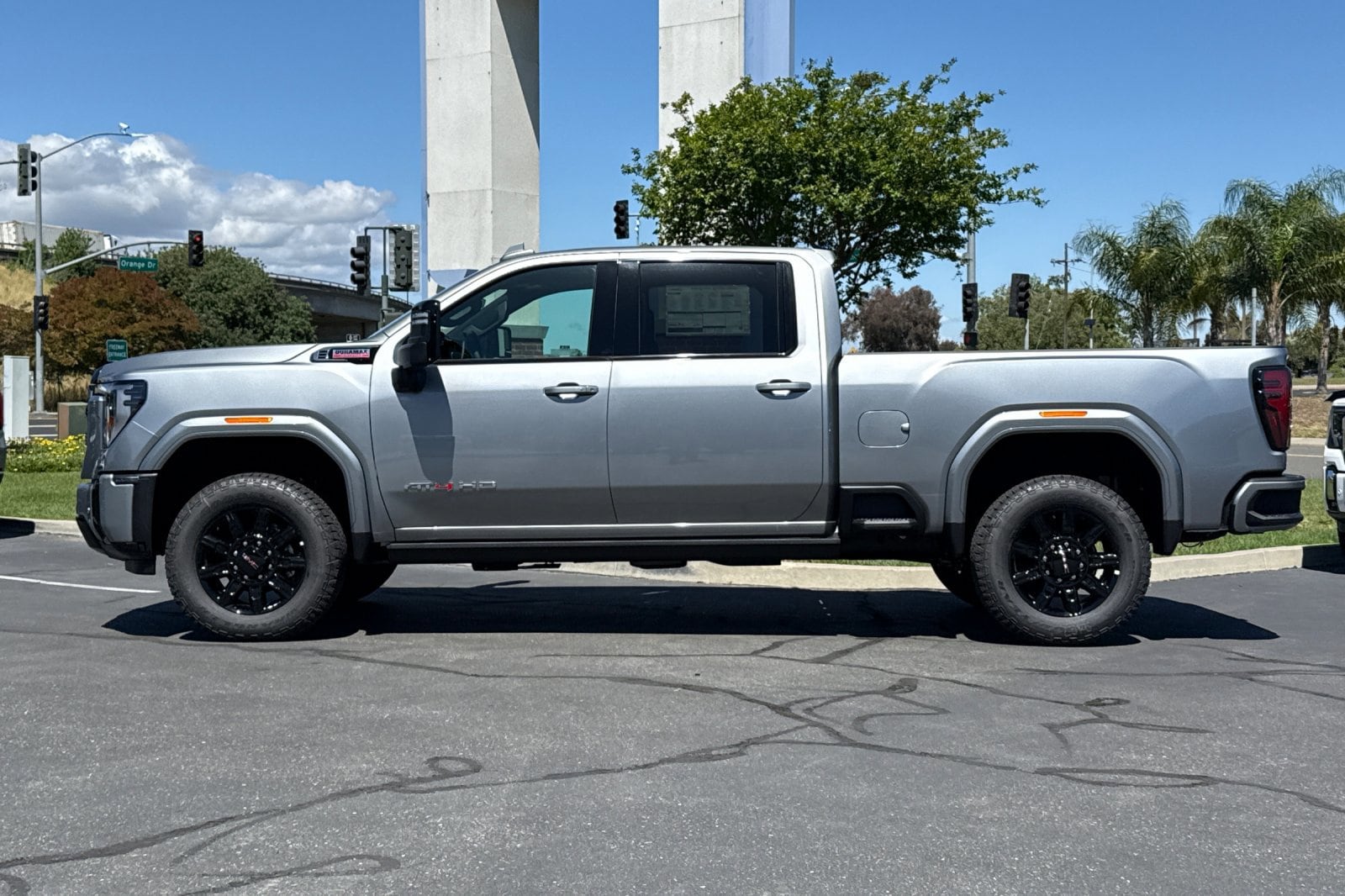 2026 GMC Sierra 2500 HD AT4 photo 3