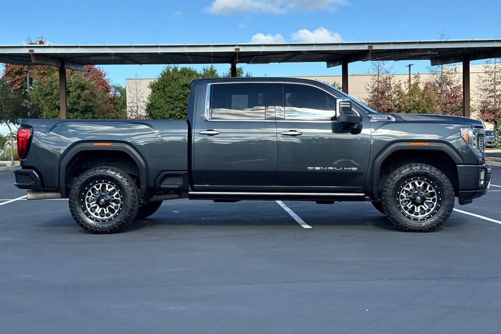 Used 2022 GMC Sierra 2500 HD Denali Truck