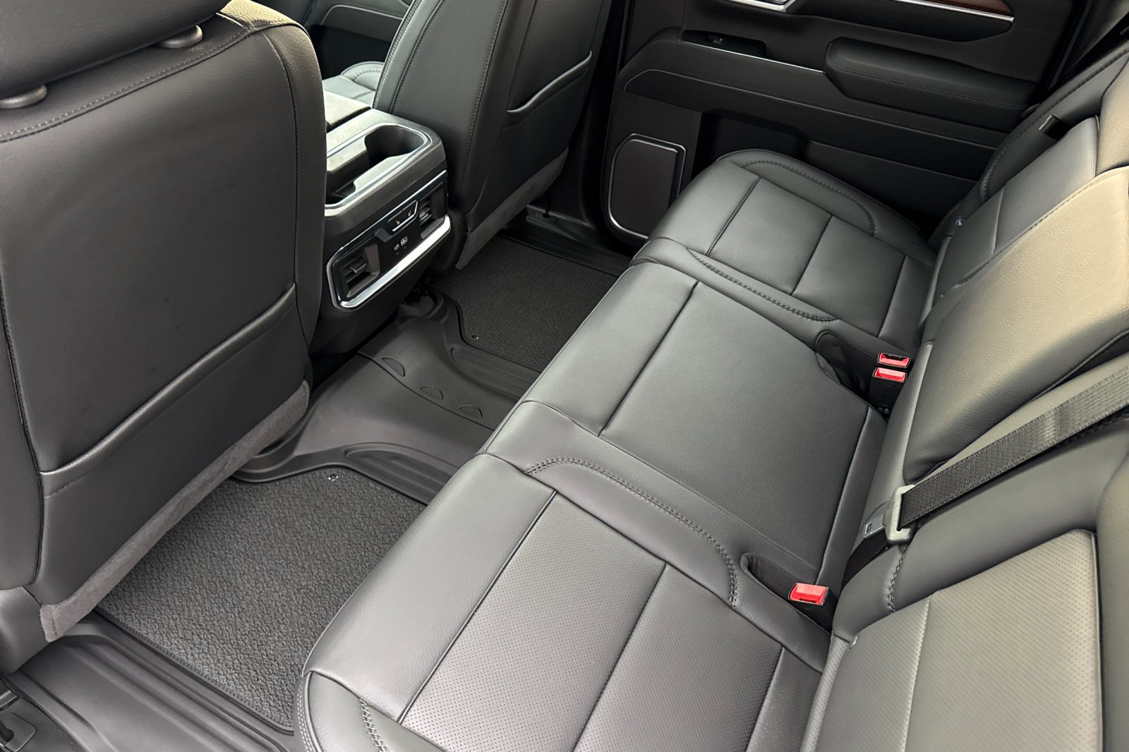 2026 GMC Sierra 2500HD Denali - Photo 13