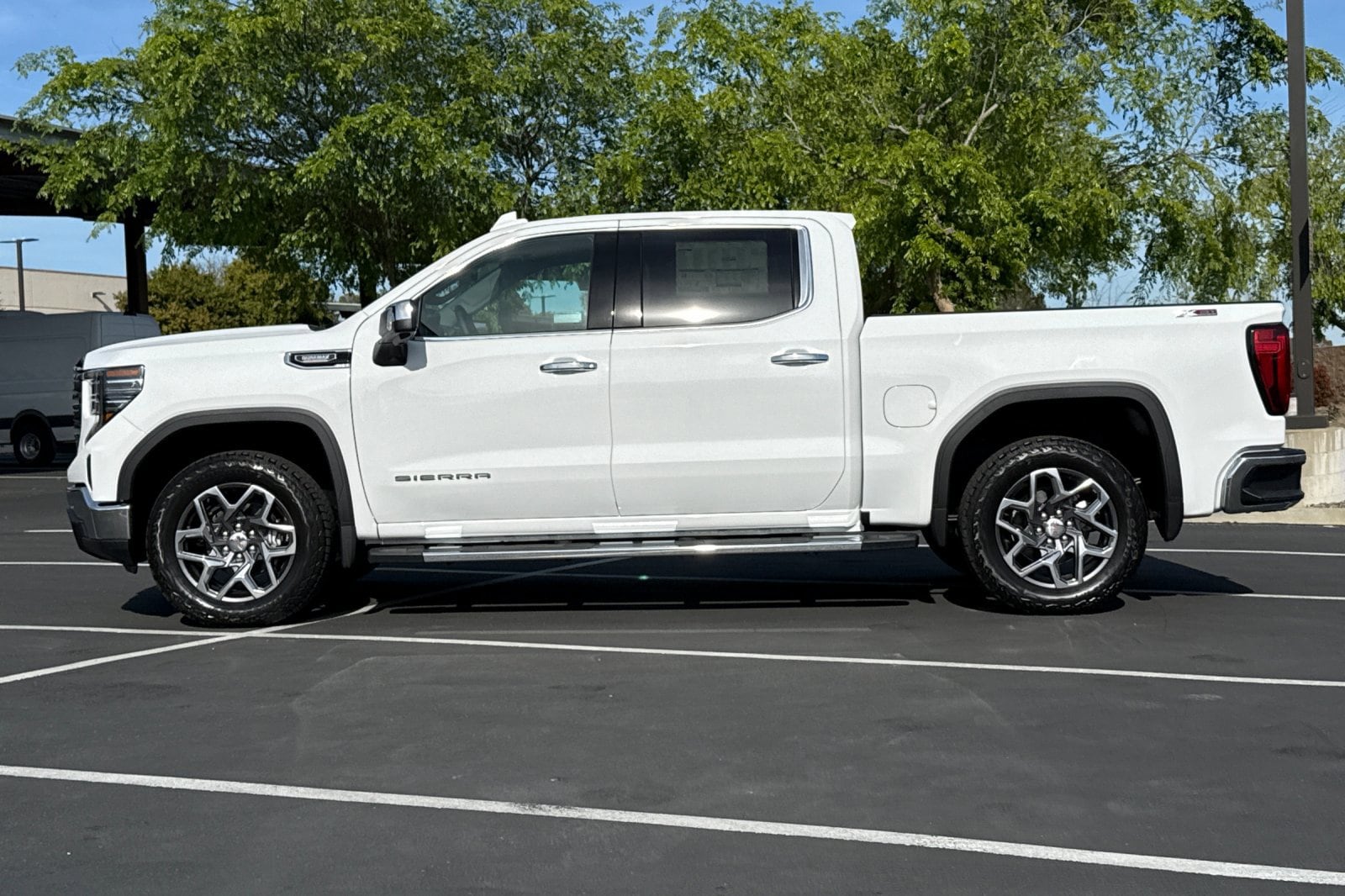 2026 GMC Sierra 1500 SLT photo 3