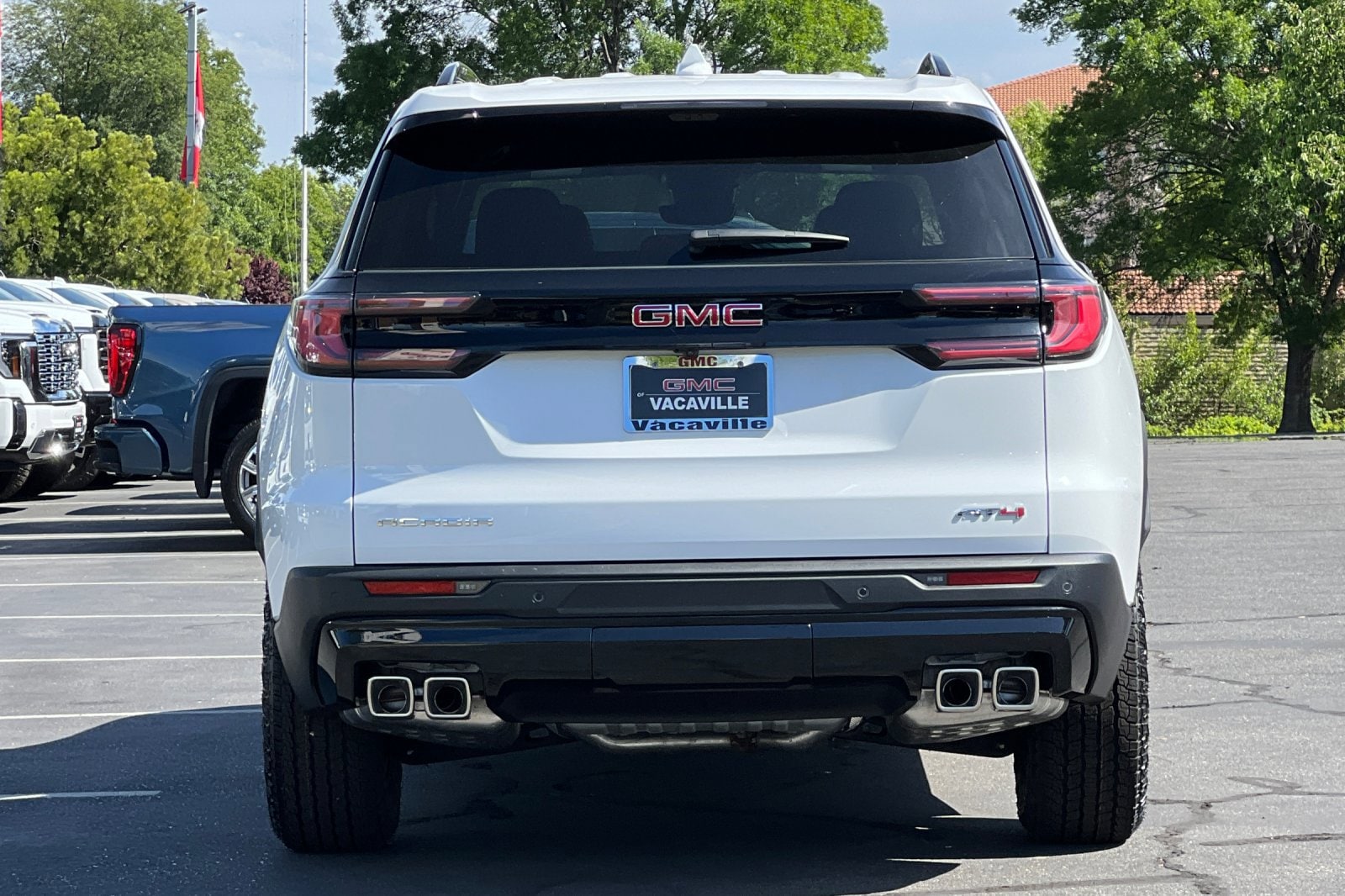 2026 GMC Acadia AT4 photo 5