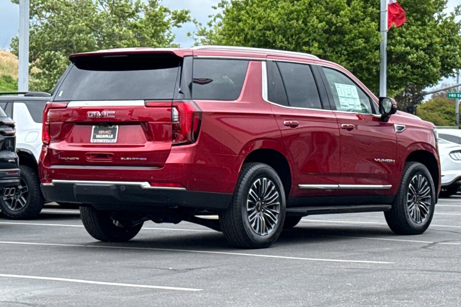 2026 GMC Yukon Elevation photo 4
