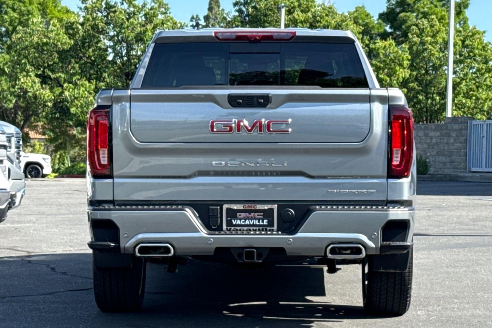 2026 GMC Sierra 1500 Denali photo 5