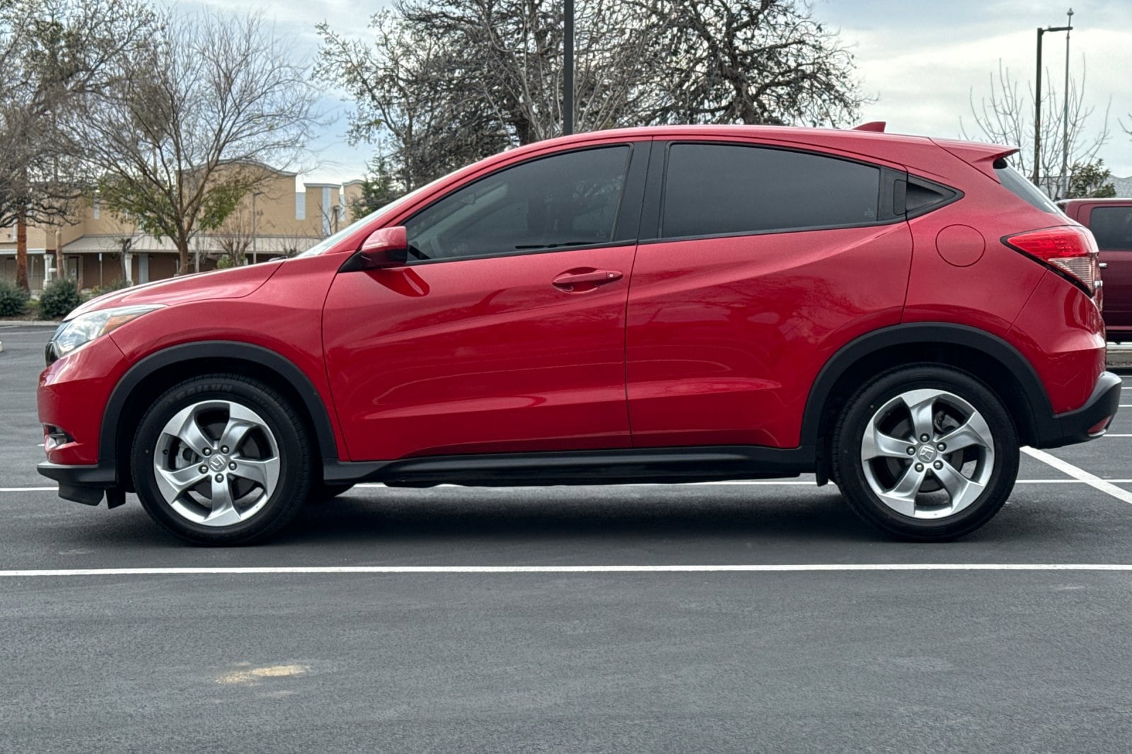 2018 Honda HR-V LX photo 3