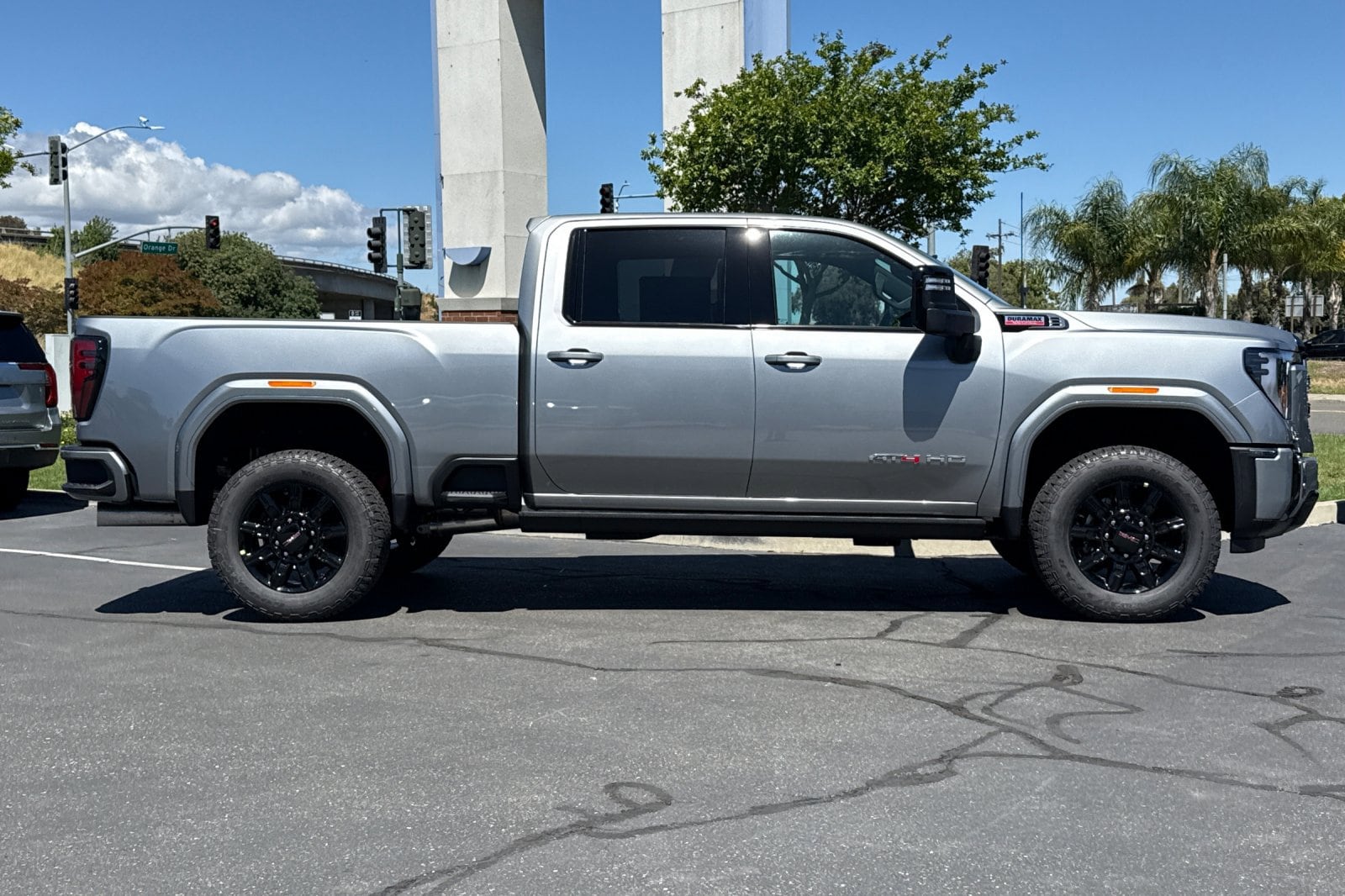 2026 GMC Sierra 2500 HD AT4 photo 2