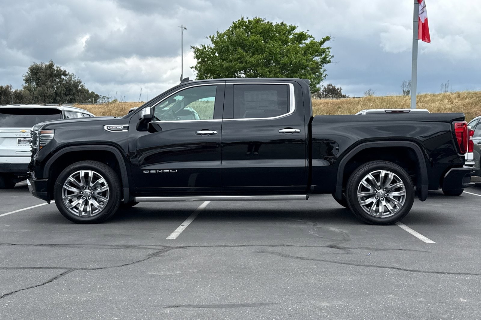 2026 GMC Sierra 1500 Denali photo 3