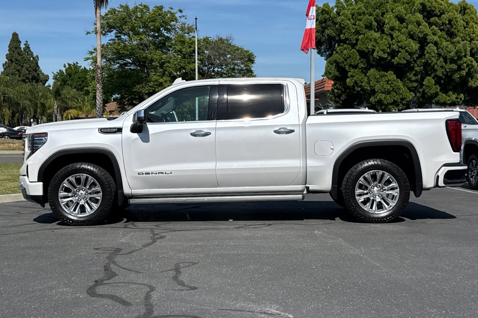 2023 GMC Sierra 1500 Denali photo 3