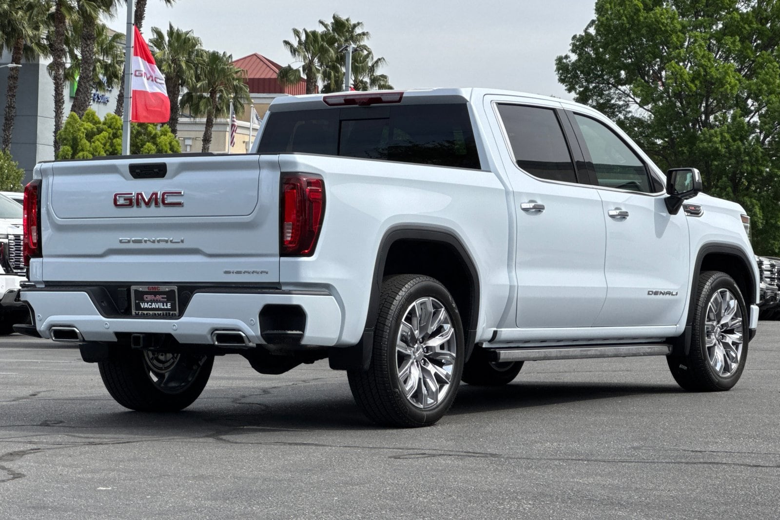 2026 GMC Sierra 1500 Denali photo 4