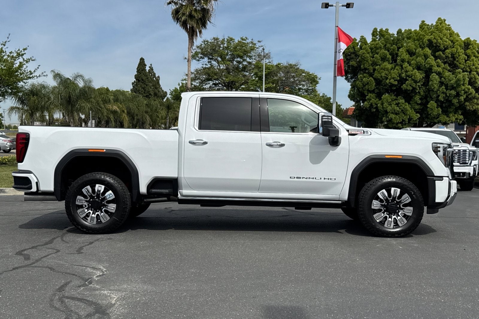 2026 GMC Sierra 2500 HD Denali photo 2
