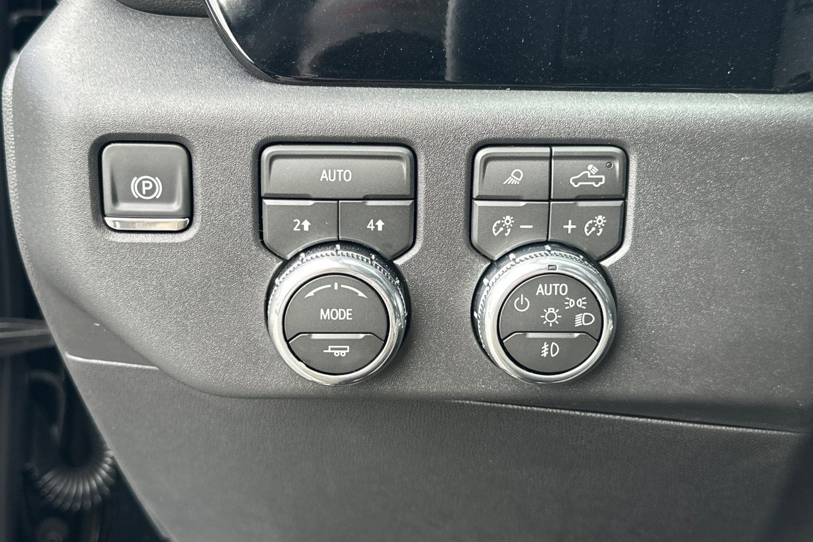 2026 GMC Sierra 1500 SLT - Photo 28