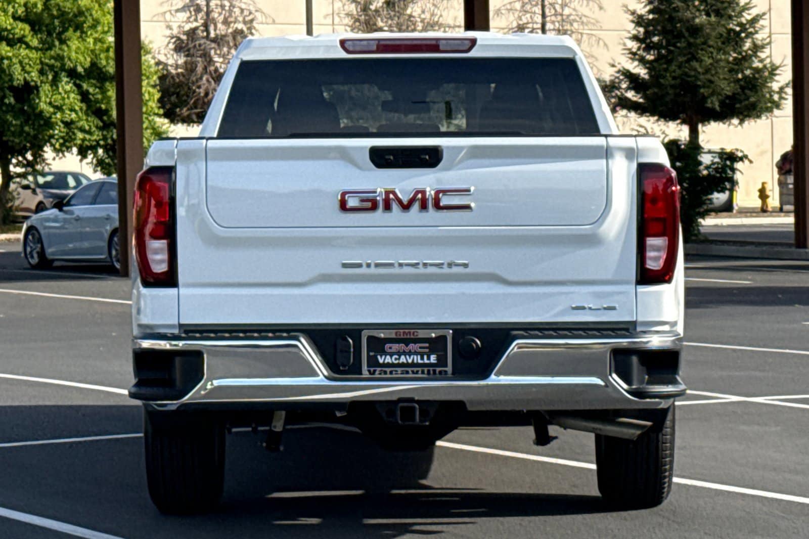 2026 GMC Sierra 1500 SLE photo 5