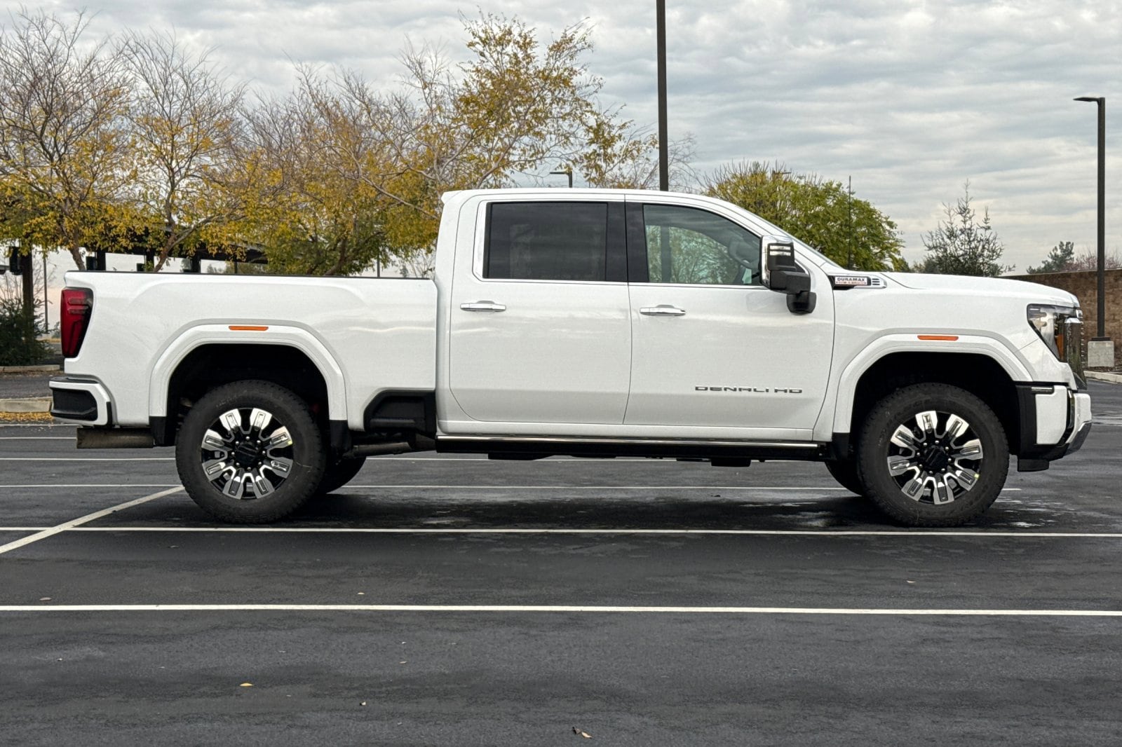 2026 GMC Sierra 2500 HD Denali photo 2