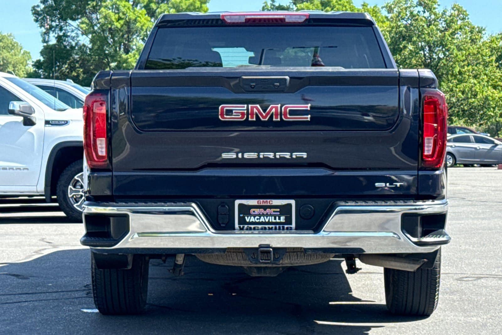 2025 GMC Sierra 1500 SLT photo 5