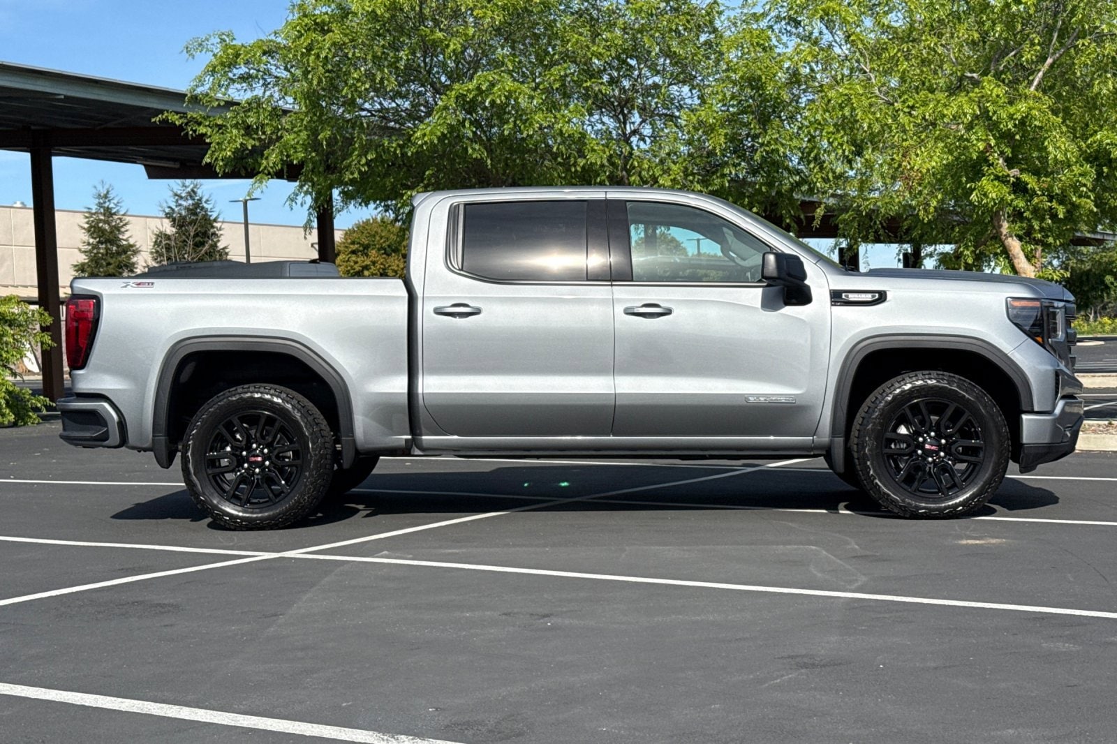 2026 GMC Sierra 1500 Elevation photo 2