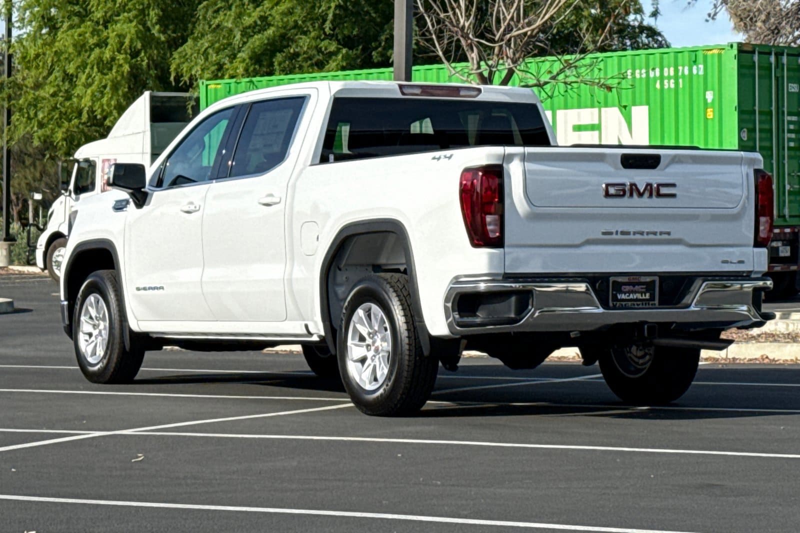 2026 GMC Sierra 1500 SLE photo 6