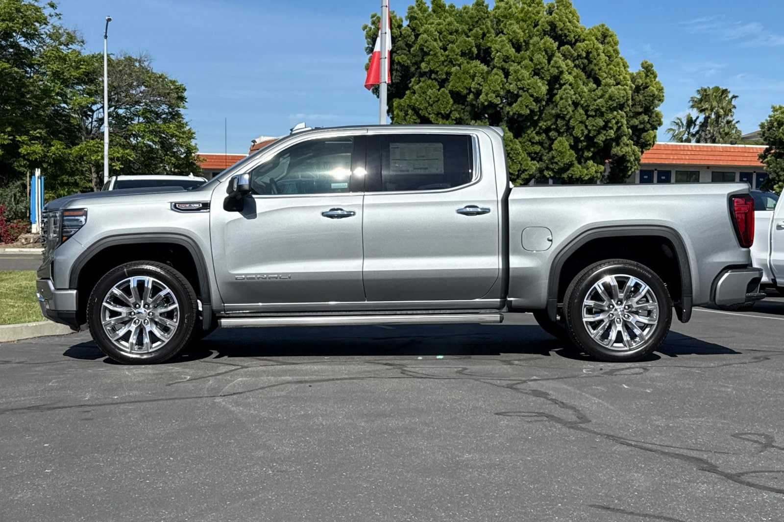 2026 GMC Sierra 1500 Denali photo 3