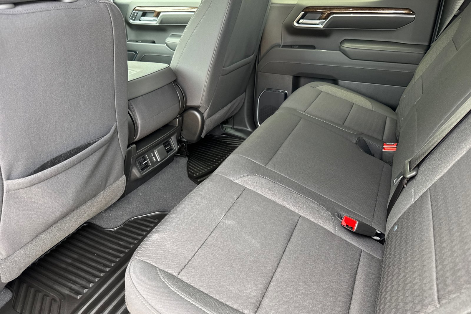 2026 GMC Sierra 1500 SLE - Photo 13
