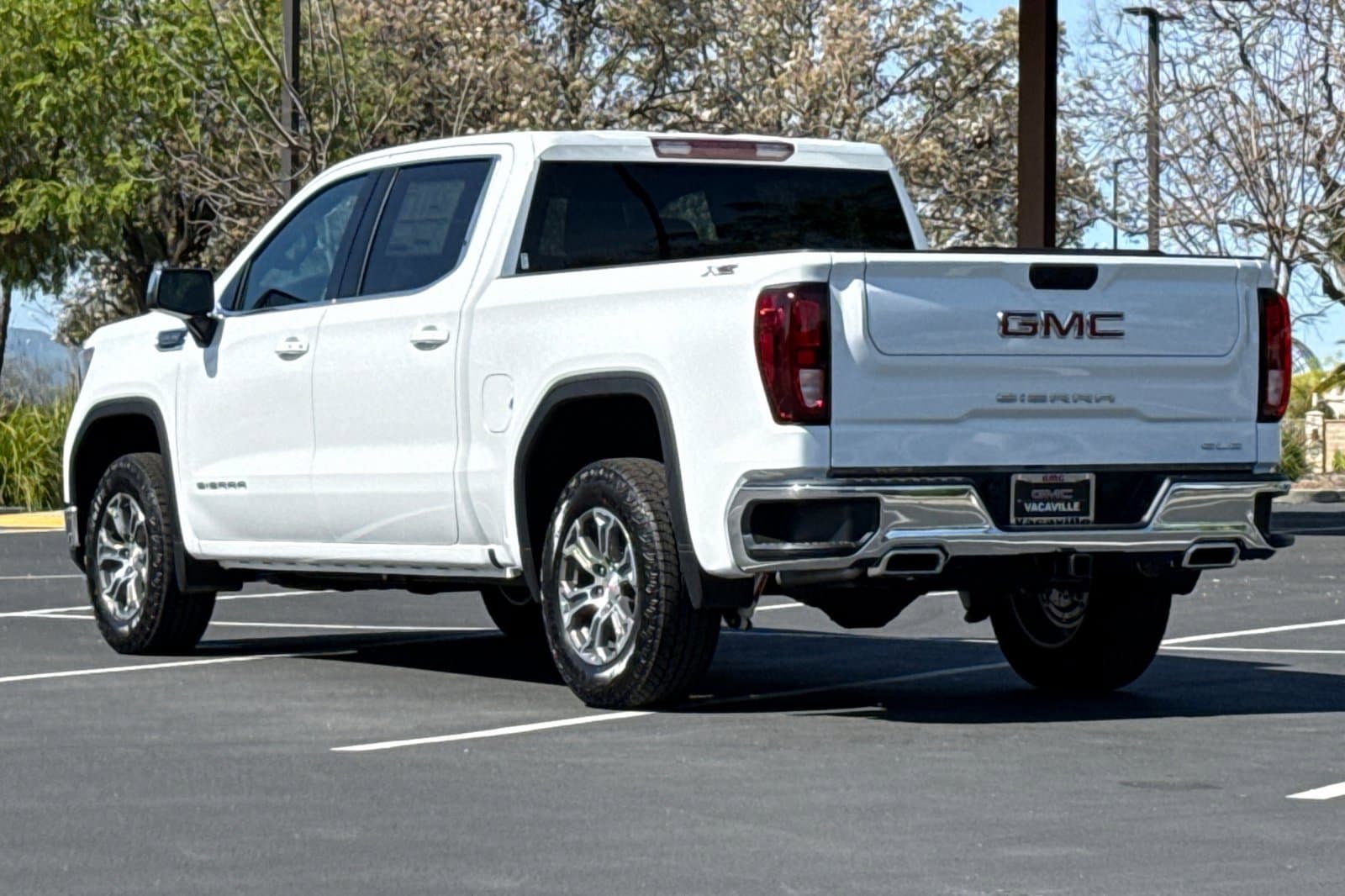 2026 GMC Sierra 1500 SLE photo 6