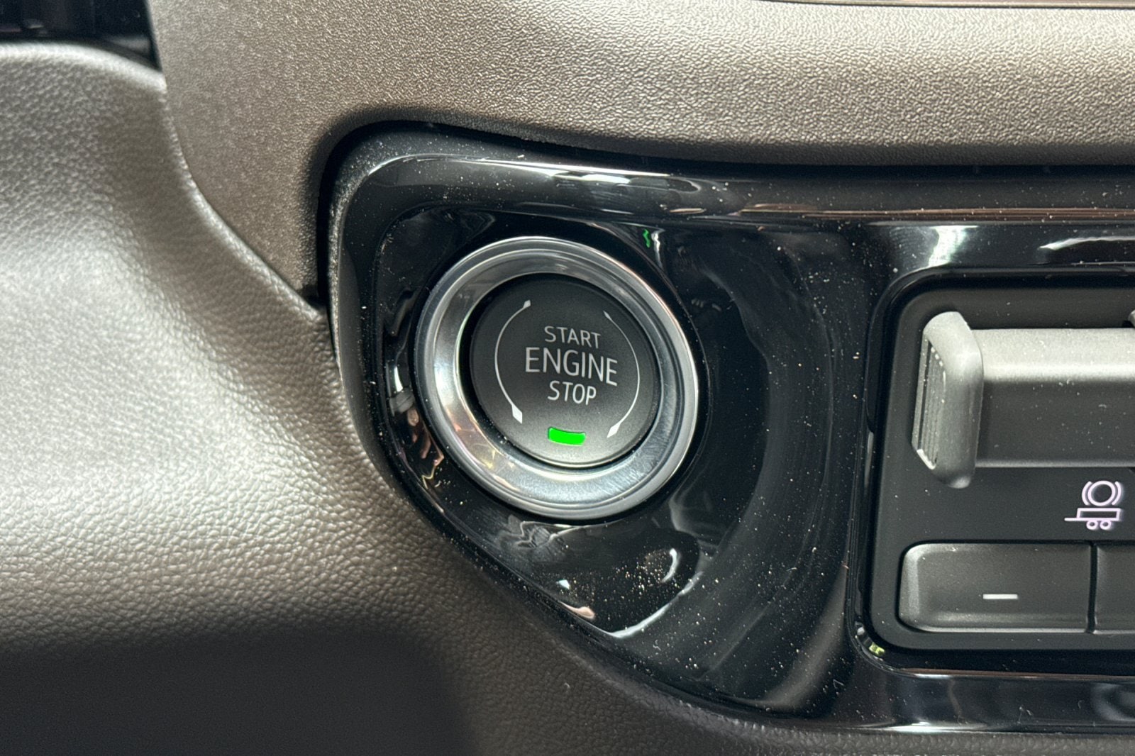 2026 GMC Sierra 1500 SLT - Photo 23
