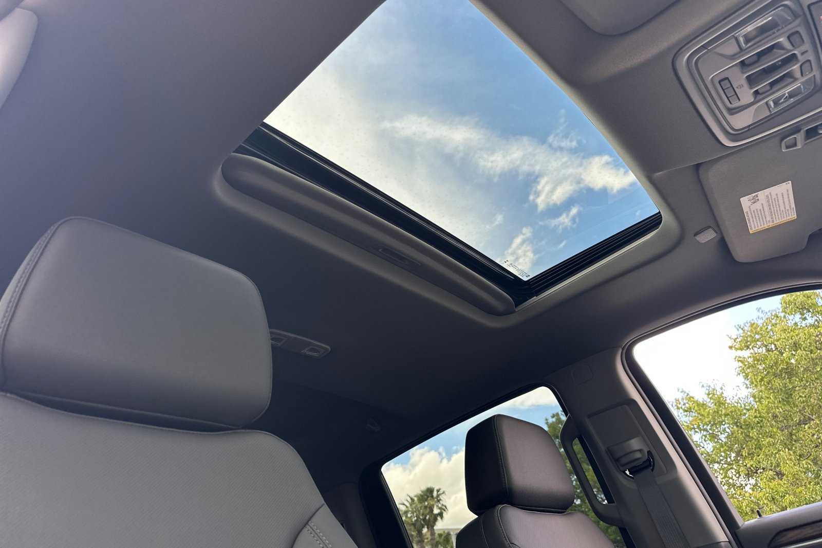 2026 GMC Sierra 1500 SLT - Photo 17