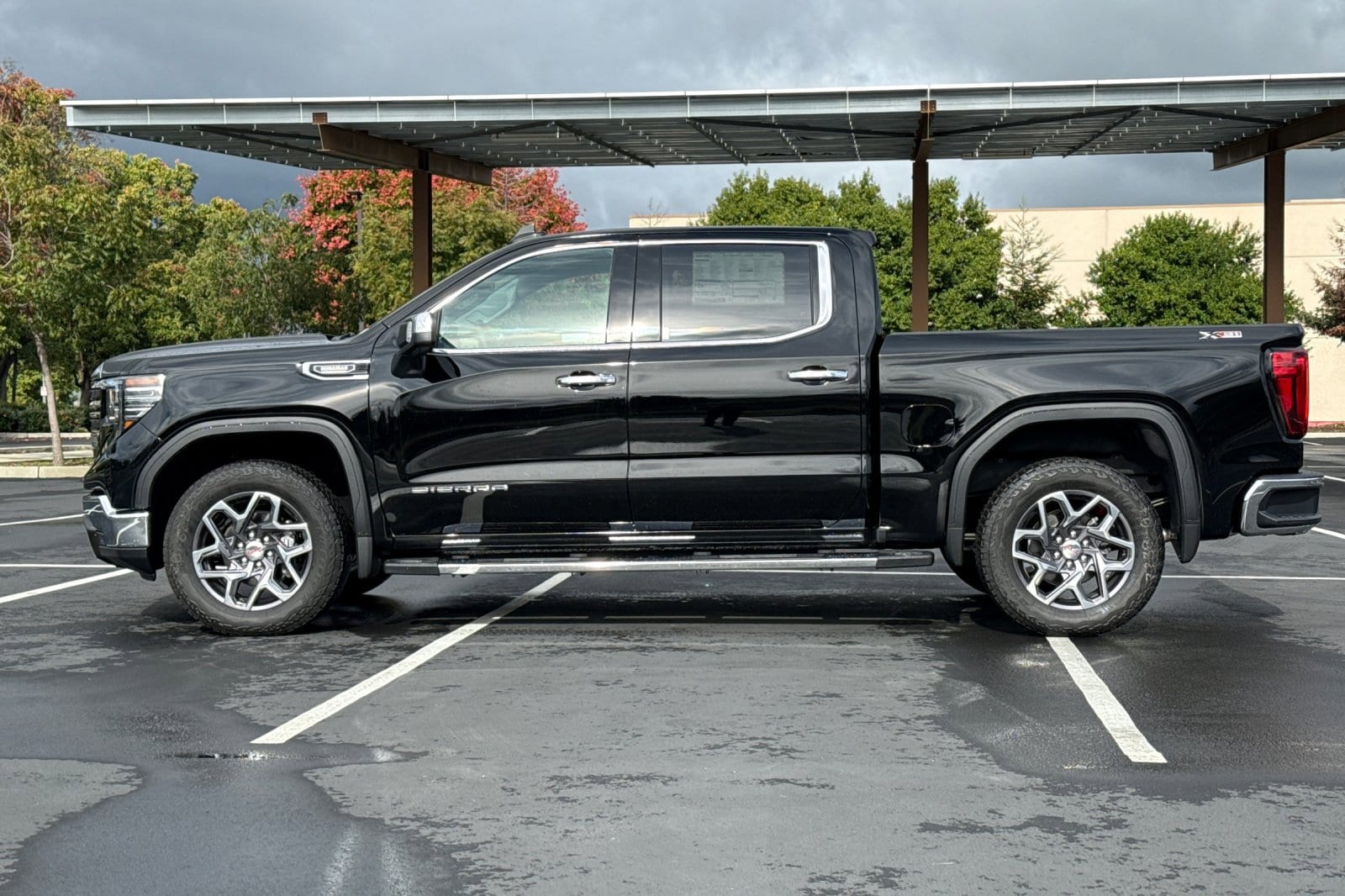 2026 GMC Sierra 1500 SLT photo 3