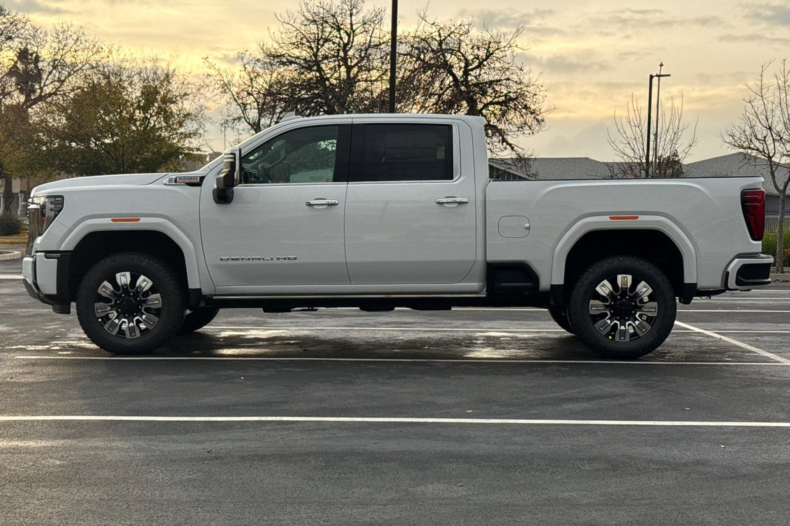 2026 GMC Sierra 2500 HD Denali photo 3