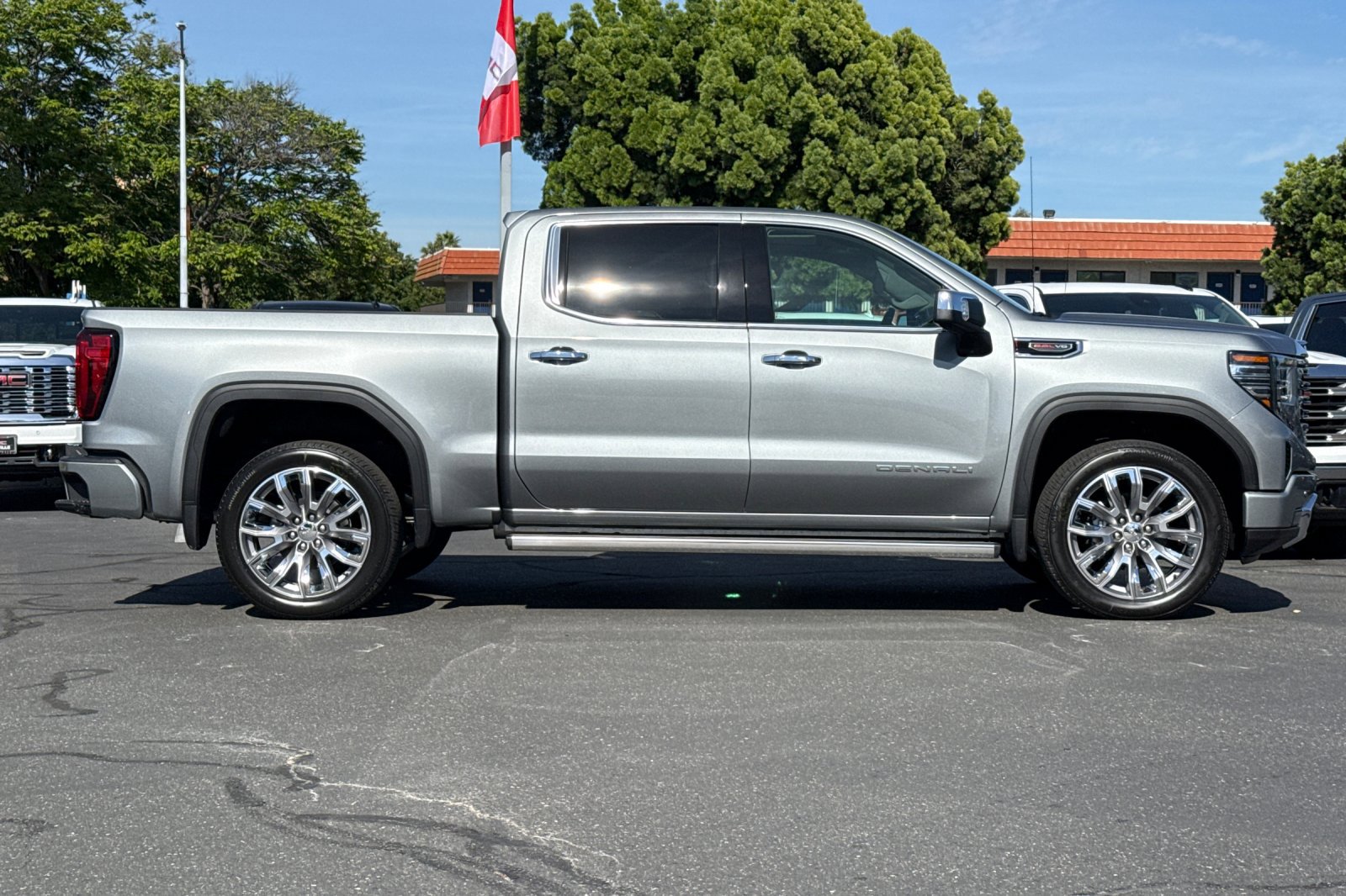 2026 GMC Sierra 1500 Denali photo 2