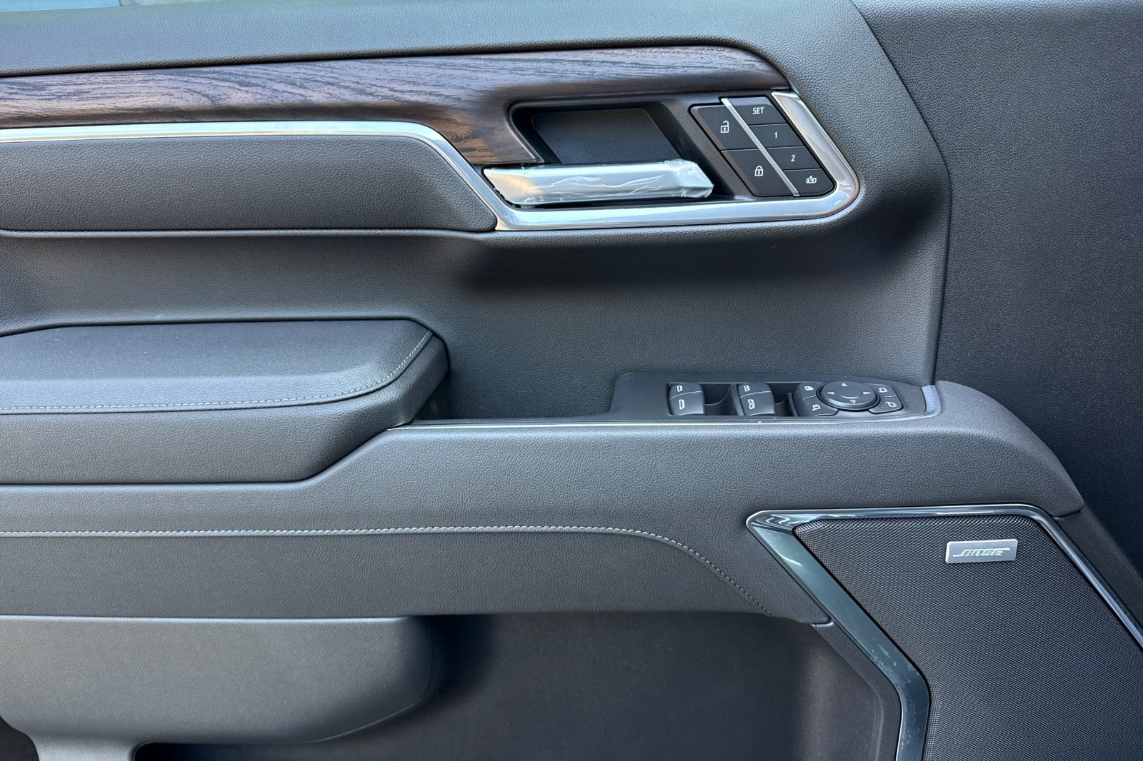 2026 GMC Sierra 1500 SLT - Photo 12