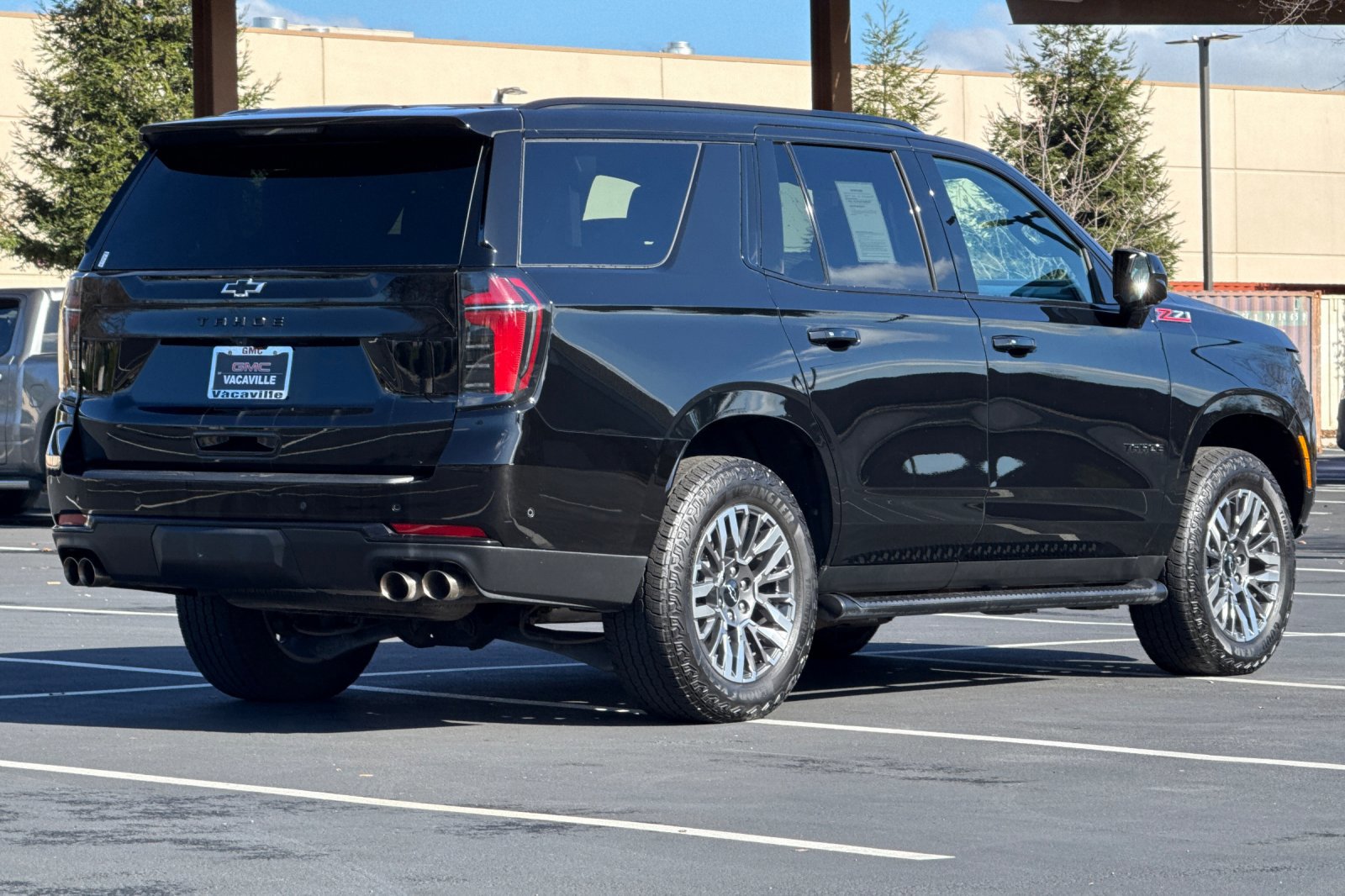 2025 Chevrolet Tahoe Z71 photo 4