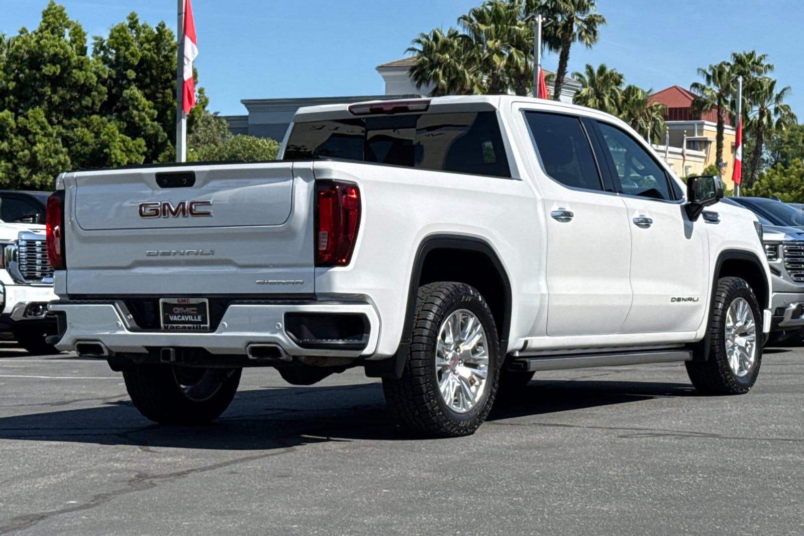 2023 GMC Sierra 1500 Denali photo 4