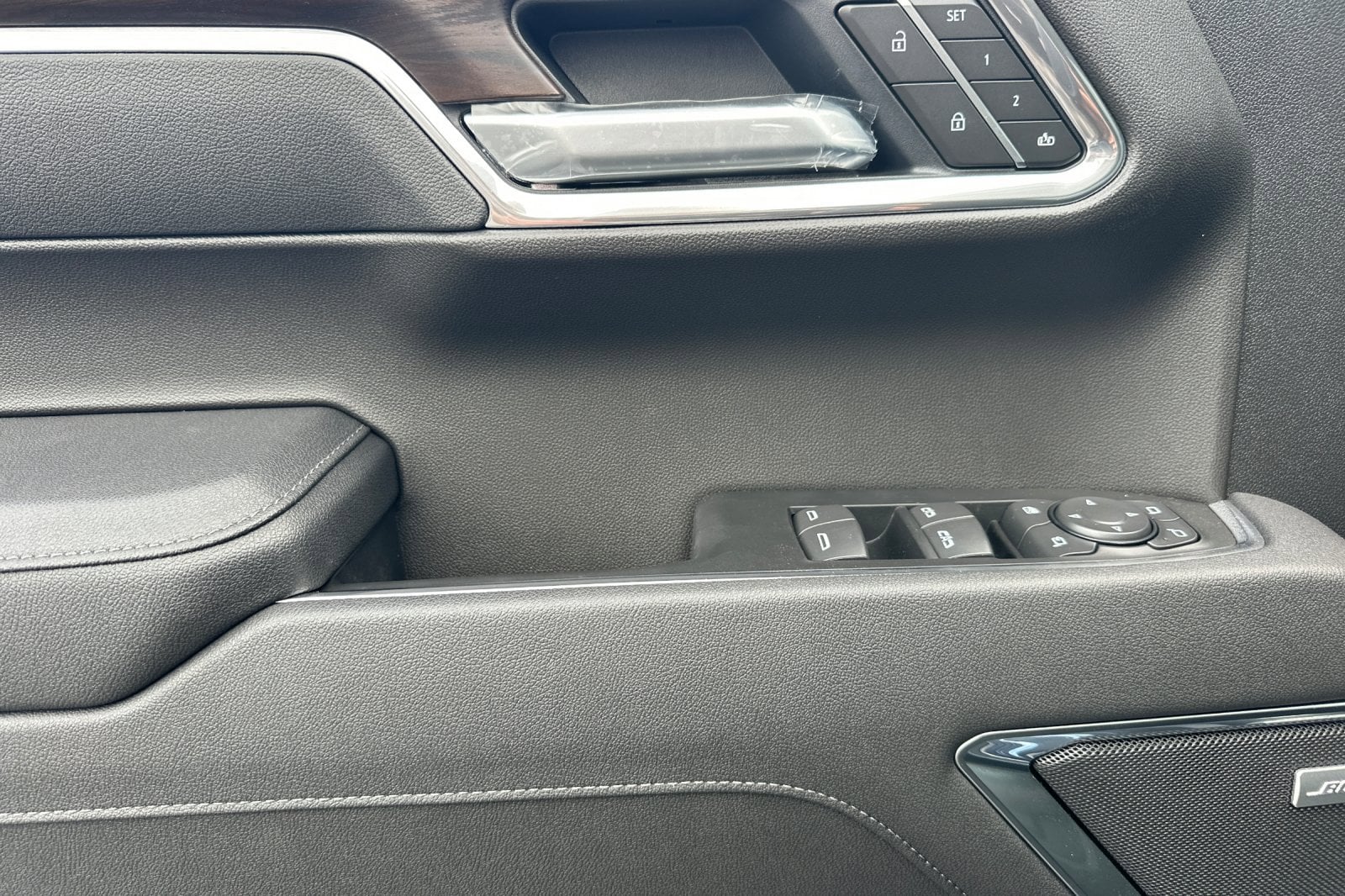 2026 GMC Sierra 1500 SLT - Photo 12