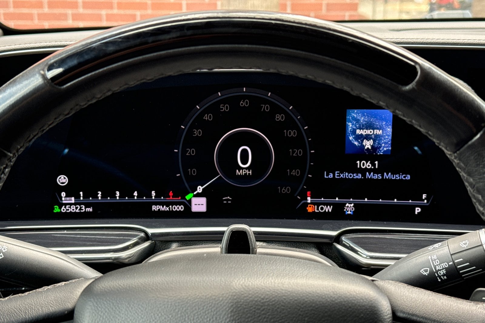 2024 Cadillac Escalade Sport - Photo 35